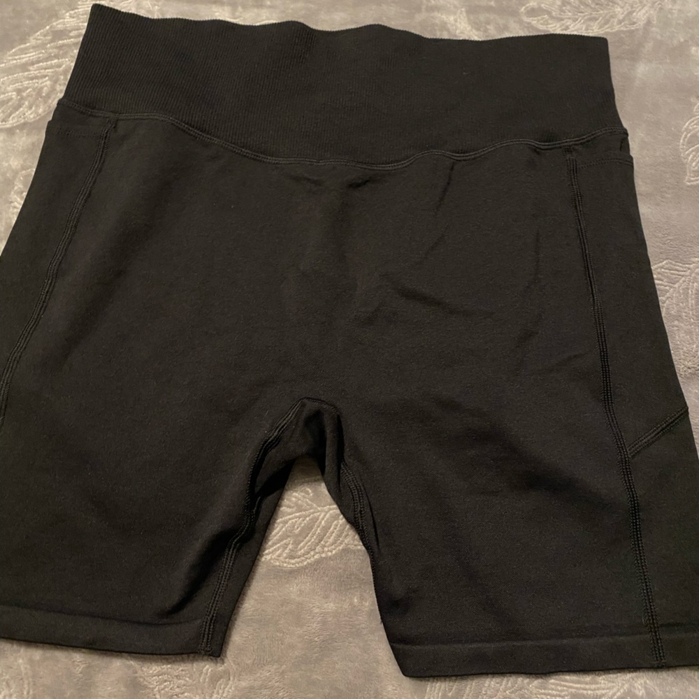 biker shorts